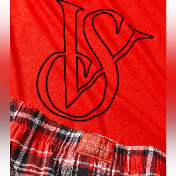VICTORIA SECRET FLANNEL JOGGER TEE-JAMA SET - Picture 11 of 12